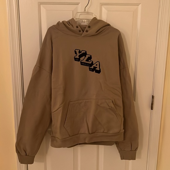 Young LA Men’s Sweatshirt - Picture 6 of 6